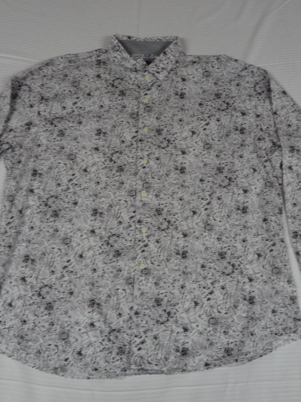 TALLIA BLACK WHITE FLORAL PATTERN LONG SLEEVE BUTTON UP SHIRT MEN SIZE 18.5 L776